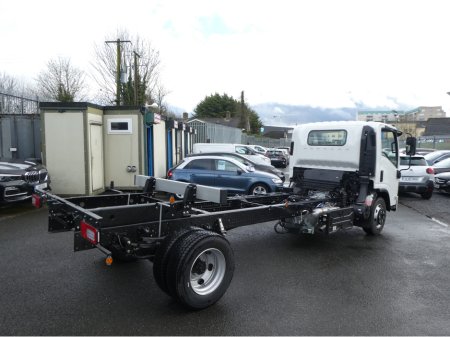 2026 Isuzu NPR - photo 5