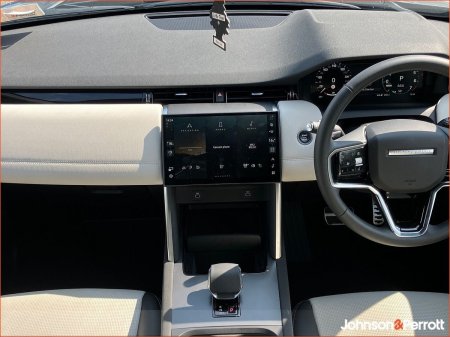 2026 Land Rover Discovery Sport - photo 4