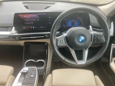 2024 BMW iX1 - photo 5