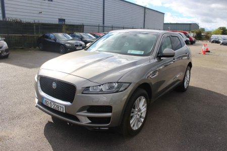 2019 Jaguar F-Pace - photo 4