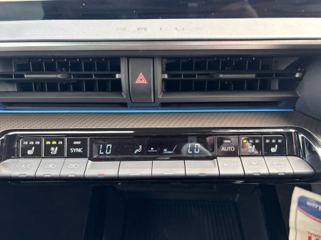 2025 Toyota Prius - photo 15
