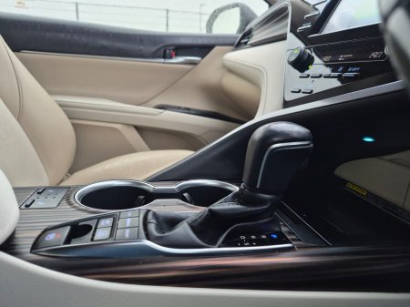 2020 Toyota Camry - photo 13
