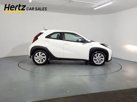 2023 Toyota Aygo X - photo 2