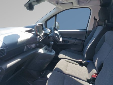 2026 Peugeot Partner - photo 2