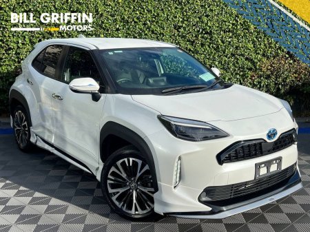 2022 Toyota Yaris Cross Z-SPECIAL MODELLISTA PACK 1.5 HYBRID AUTO // HALF LEATHER HEATED SEATS // APPLE CARPLAY/ANDROID AUTO