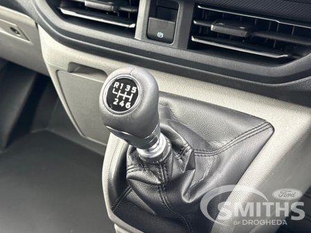 2026 Ford Transit Custom - photo 17