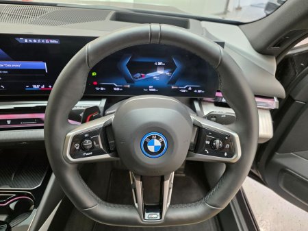 2025 BMW i5 - photo 11