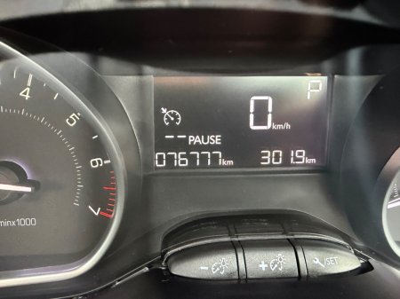 2016 Peugeot 208 - photo 24