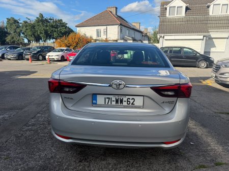 2017 Toyota Avensis - photo 4