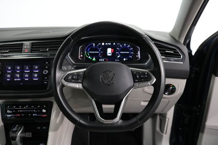 2023 Volkswagen Tiguan - photo 20