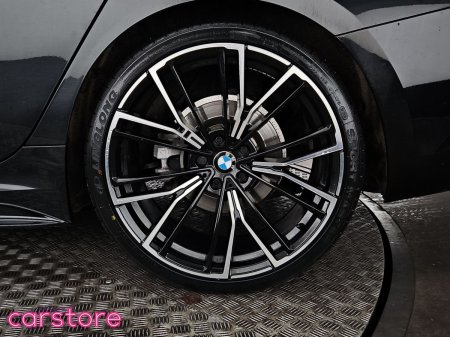 2022 BMW 3-Series - photo 14