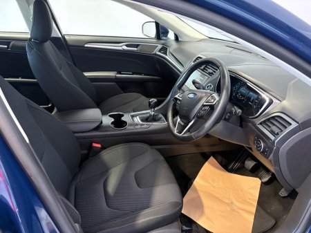 2017 Ford Mondeo - photo 10