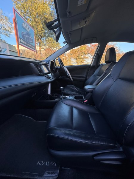 2016 Toyota RAV4 - photo 14