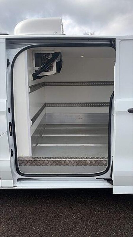 2024 Ford Transit Custom - photo 2