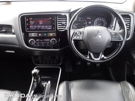 2019 Mitsubishi Outlander - photo 2