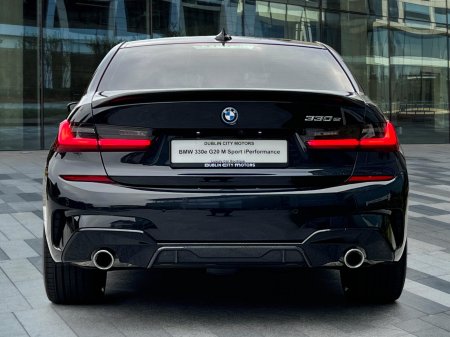 2022 BMW 3-Series - photo 7
