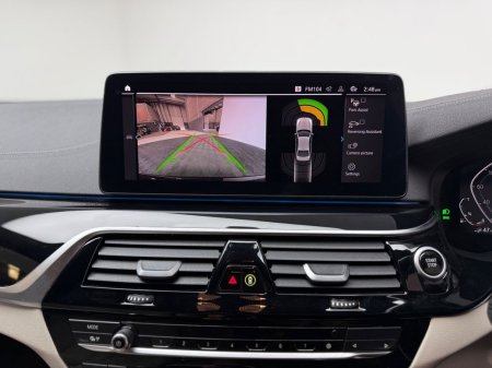 2022 BMW 5-Series - photo 22