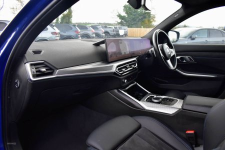 2023 BMW 3-Series - photo 12