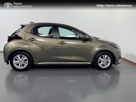 2023 Toyota Yaris - photo 3