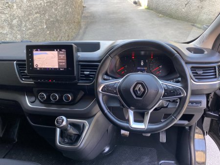 2022 Renault Trafic - photo 12