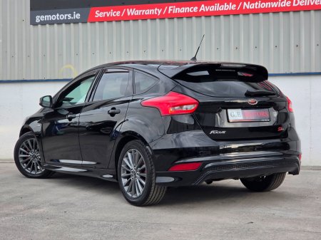 2017 Ford Focus - photo 11