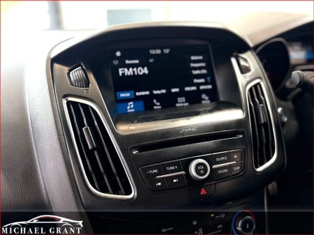2018 Ford Focus - photo 22