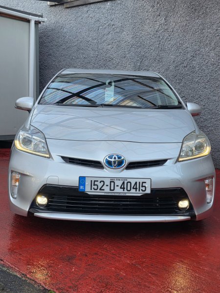 2015 Toyota Prius - photo 2