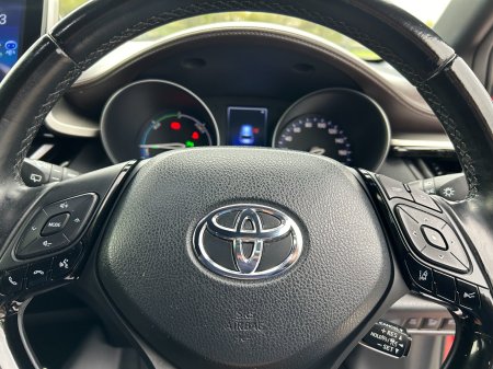 2017 Toyota C-HR - photo 16