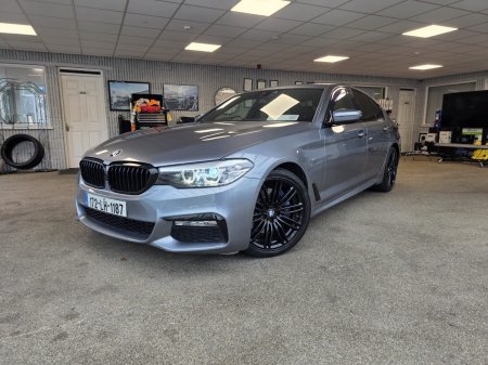 2017 BMW 5-Series - photo 2