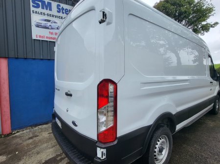 2022 Ford Transit - photo 16