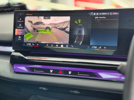 2025 BMW i5 - photo 25