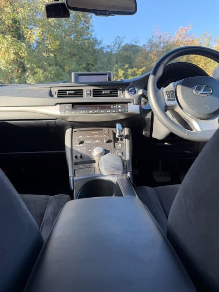 2011 Lexus CT - photo 15