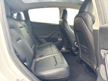 2023 Tesla Model Y - photo 17