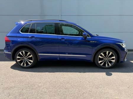 2023 Volkswagen Tiguan - photo 2