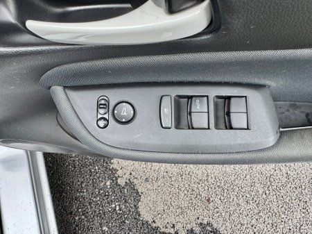 2021 Honda Fit - photo 19