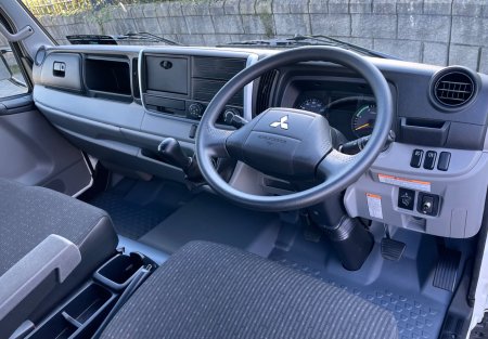 2026 Mitsubishi Canter - photo 7