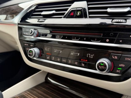 2018 BMW 5-Series - photo 18