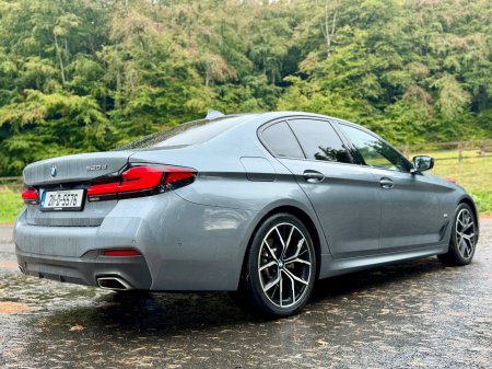 2021 BMW 5-Series - photo 4