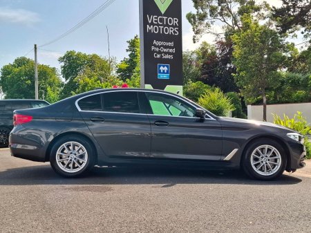 2020 BMW 5-Series - photo 6