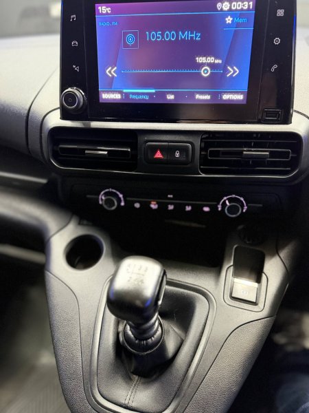 2022 Peugeot Partner - photo 18