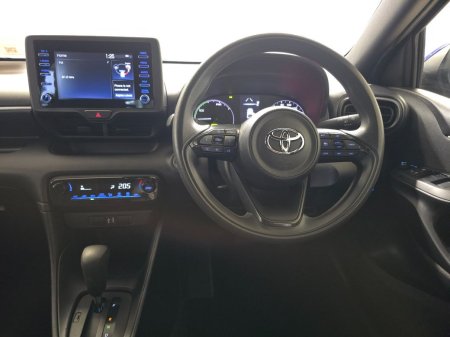 2021 Toyota Yaris - photo 7