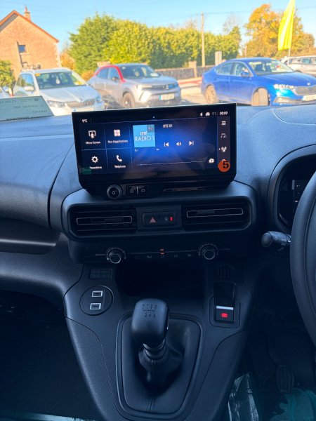 2027 Opel Combo - photo 13
