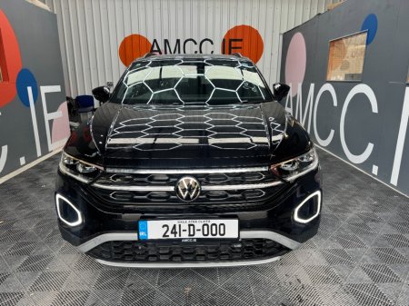 2024 Volkswagen T-Roc - photo 2