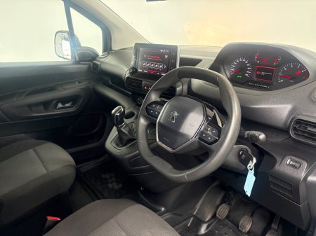 2021 Peugeot Partner - photo 5