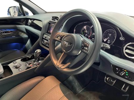 2022 Bentley Bentayga - photo 7