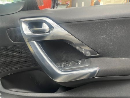 2017 Peugeot 2008 - photo 14