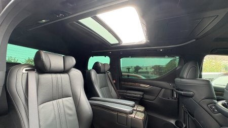 2023 Toyota Alphard - photo 14