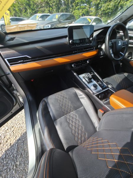 2022 Mitsubishi Outlander - photo 11