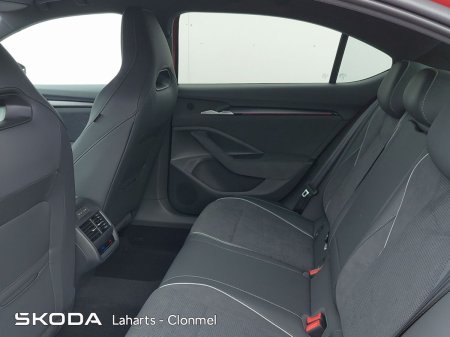 2026 Skoda Superb - photo 13