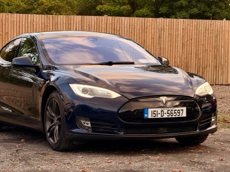 2015 Tesla Model S - photo 11